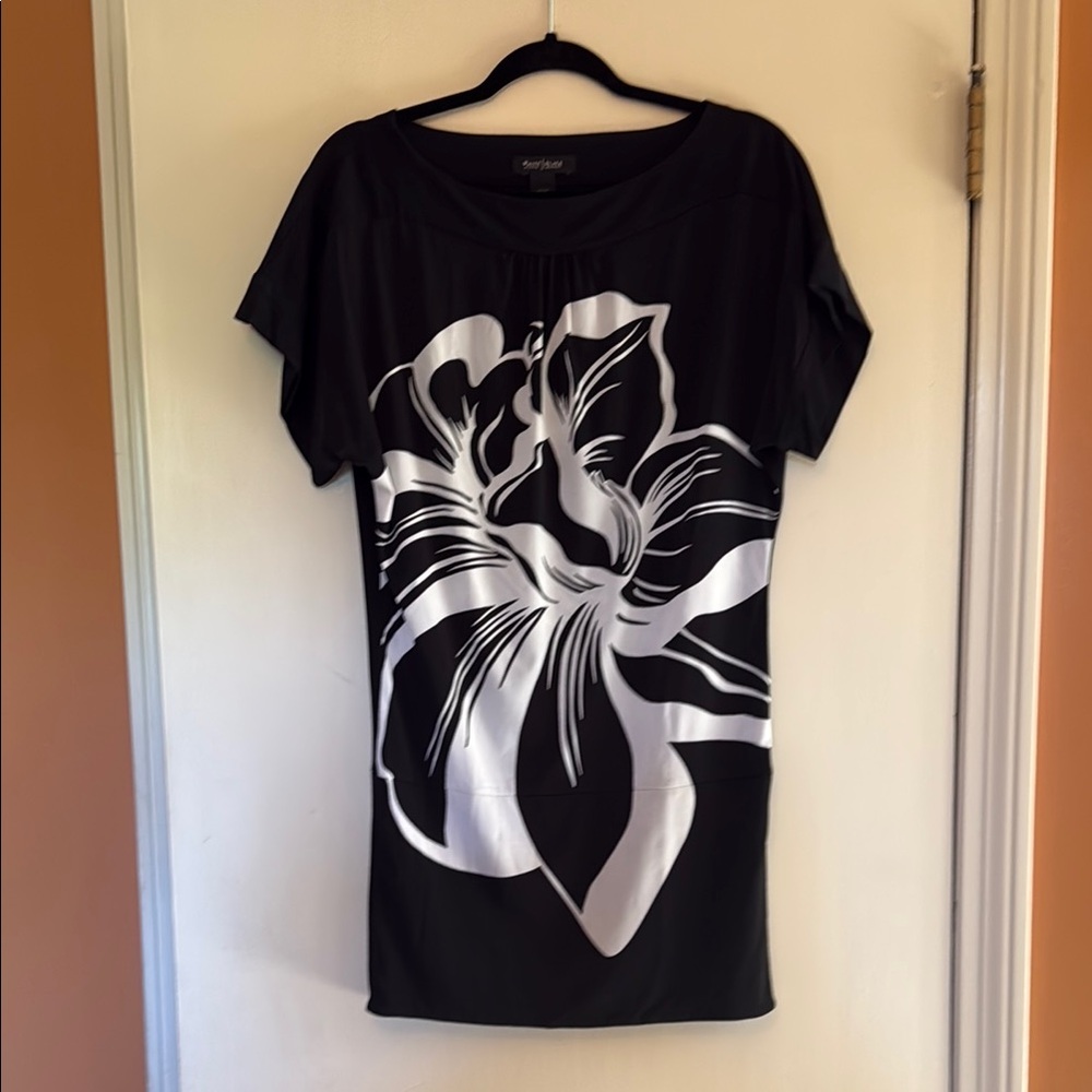 White House Black Market Graphic Tunic Dress